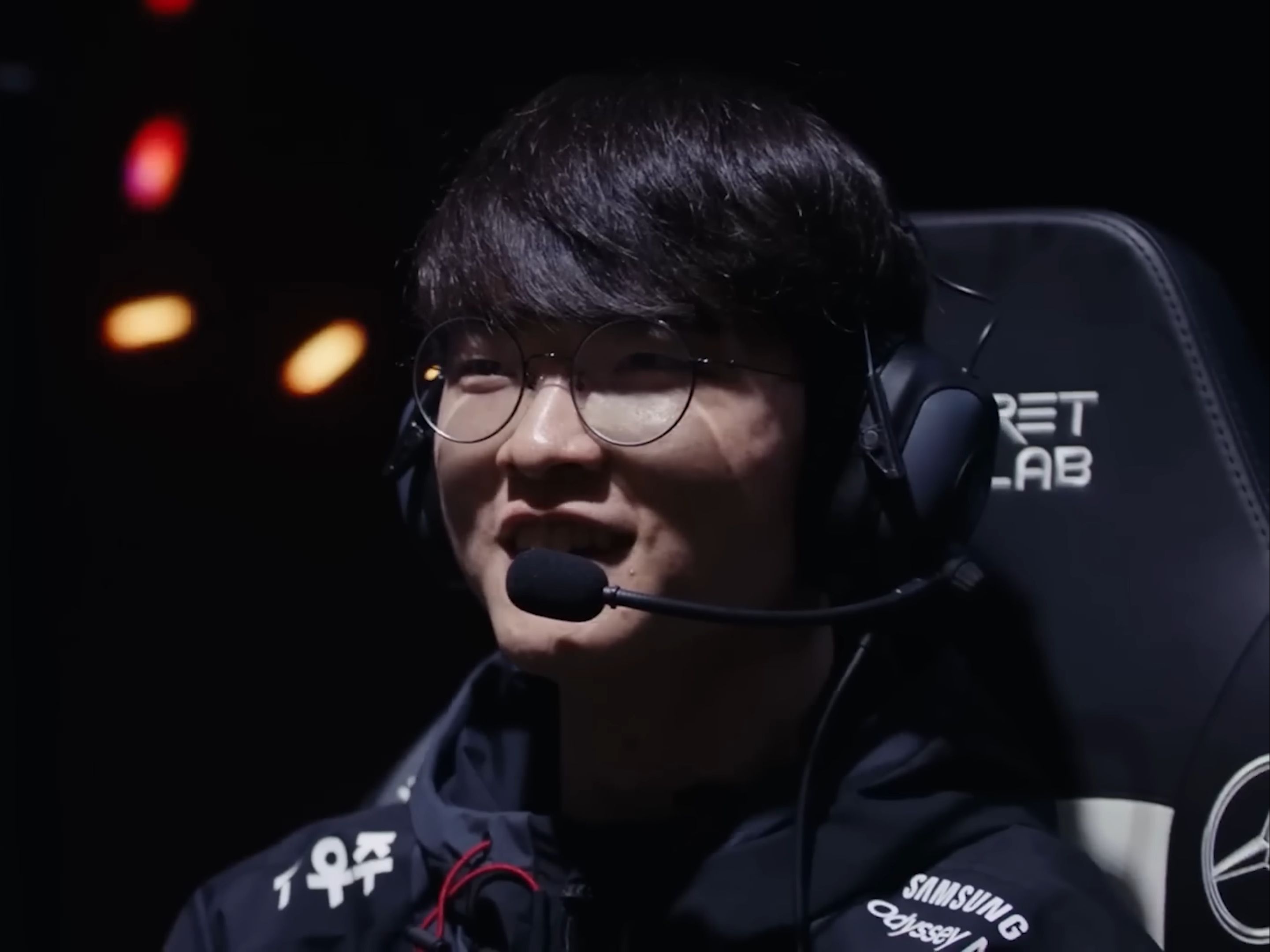 TTG让二追三XYG，九尾意外上热搜，你觉得TTG舍得下九尾吗？