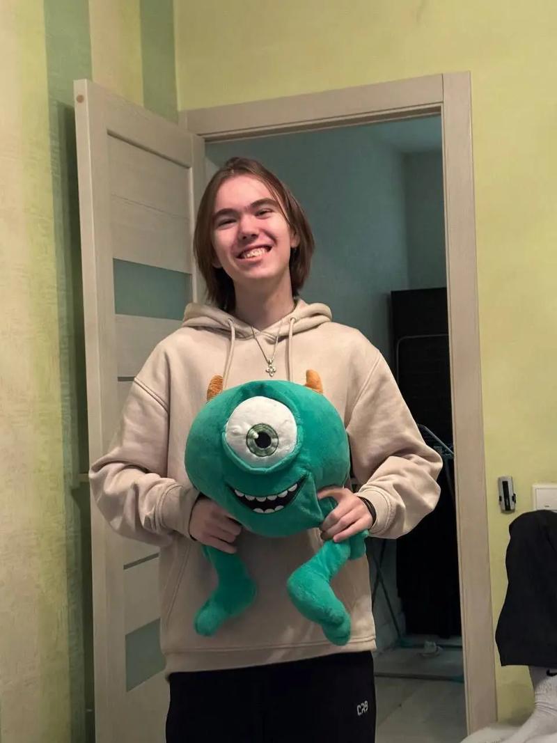 挂诗人的握！鲁莽地进入团队发送情况 Ultra Prime ，不操作，仅仅战斗和眩晕 Weibo Gaming 。